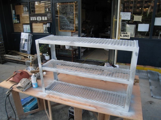 shelf6.jpg